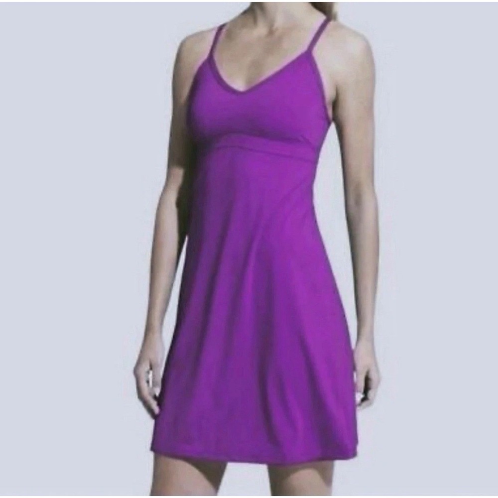 Athleta Shorebreak Fuchsia Swim Dress Womens Size Medium Beach Pool Athletic